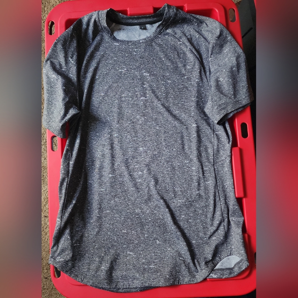 lululemon athletica Gray Short Sleeve Tee